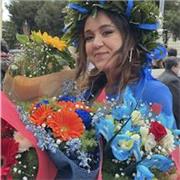 Dottoressa impartisce lezioni di italiano per studenti delle superiori e istituti tecnici